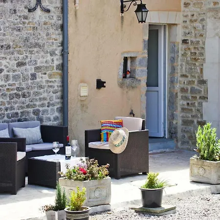 Ferme De L'eglise * Hiesville